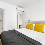 Urban Oasis In Premium Location With Ac *