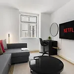 Urban Oasis In Premium Location With Ac