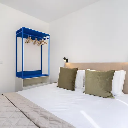 Apartment Whome Carriao 31 Urban Oasis In Premium Location W/ac