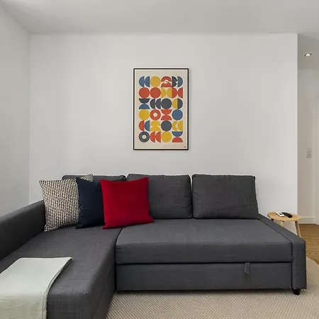 Urban Oasis In Premium Location With Ac Appartement *