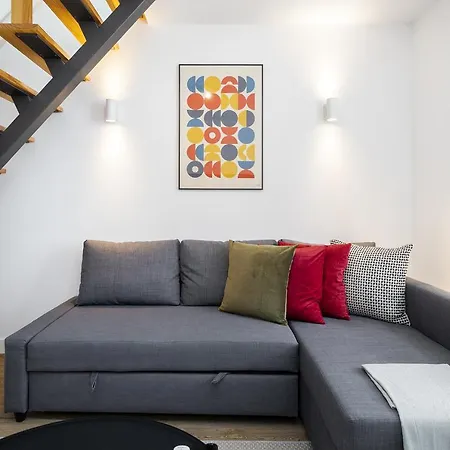 Urban Oasis In Premium Location With Ac Appartement