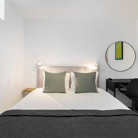 Urban Oasis In Premium Location With Ac