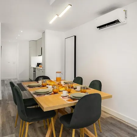 Urban Oasis In Premium Location With Ac Appartement *