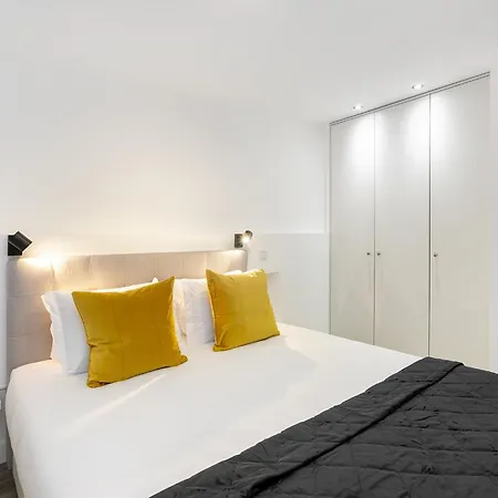 Appartement Urban Oasis In Premium Location With Ac *