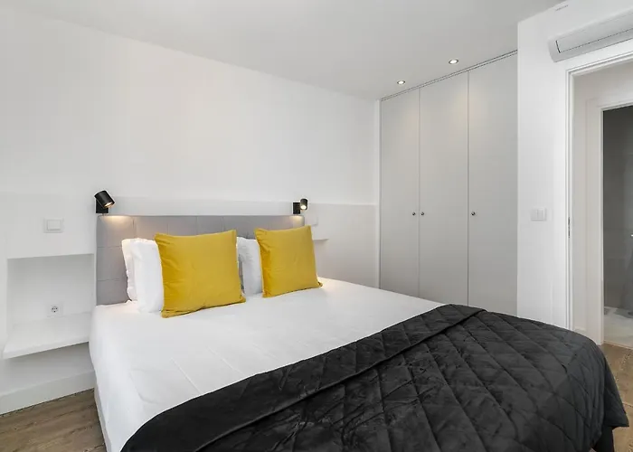 Urban Oasis In Premium Location With Ac Lisboa