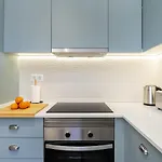 Urban Oasis In Premium Location With Ac Διαμέρισμα *
