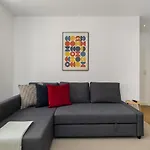 Urban Oasis In Premium Location With Ac Διαμέρισμα *