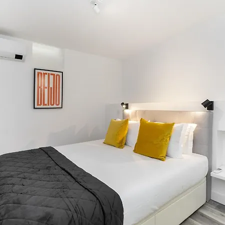 Urban Oasis In Premium Location With Ac *