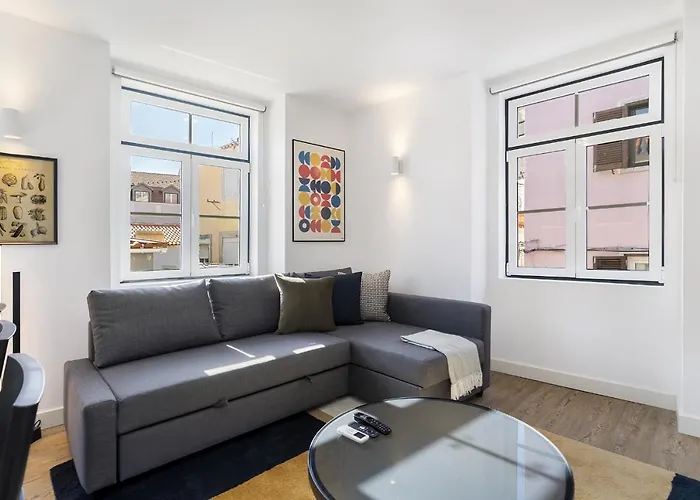 Urban Oasis In Premium Location With Ac